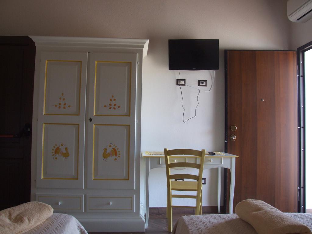 Agriturismo Locoe Oliena Eksteriør bilde
